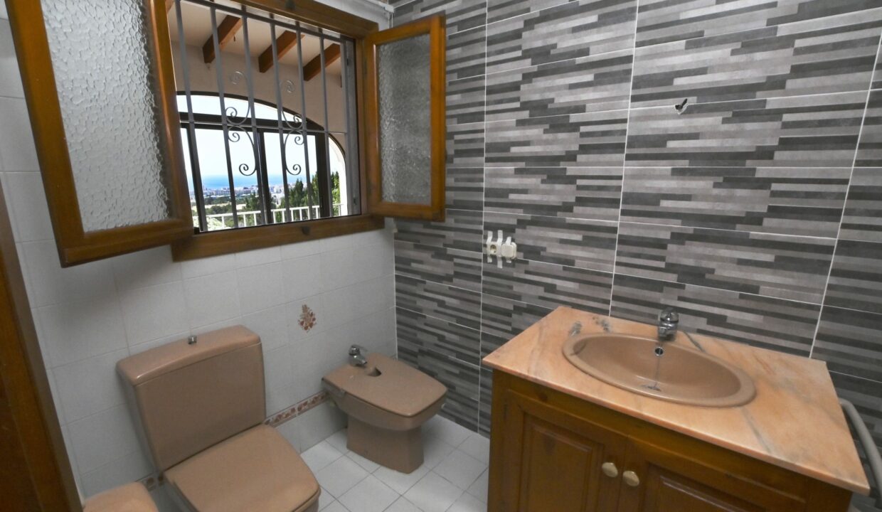 18.-COLINA-DEL-SOL-BANO-EN-SUITE-scaled